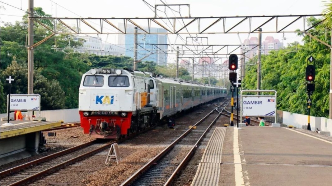 Arus Balik Jakarta Masih Tinggi, 52 Ribu Penumpang Gunakan Kereta Api
