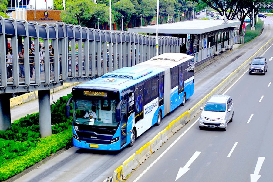 Transportasi Jakarta Diskon Tarif Rp80 Selama HUT