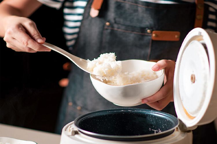 Langkah Praktis Memasak Nasi Putih untuk Menurunkan Kadar Gula