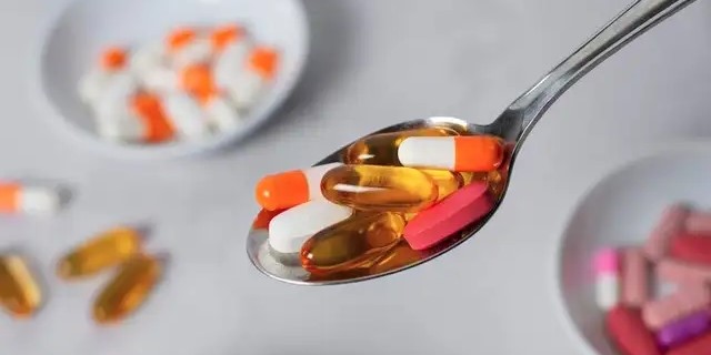 3 Suplemen yang Tidak Sebaiknya Diminum di Pagi Hari