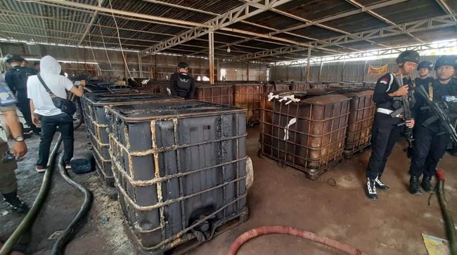 Unit Tipidter Satreskrim Polres Paser Gerebek Gudang BBM Ilegal di Kecamatan Kuaro
