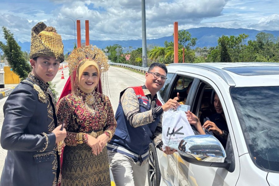 Hutama Karya Apresiasi Pelanggan, Perkuat Peran Jalan Tol