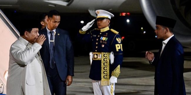 Gibran Sambut Hangat Kepulangan Prabowo Usai Selesaikan Lawatan Penting di Asia