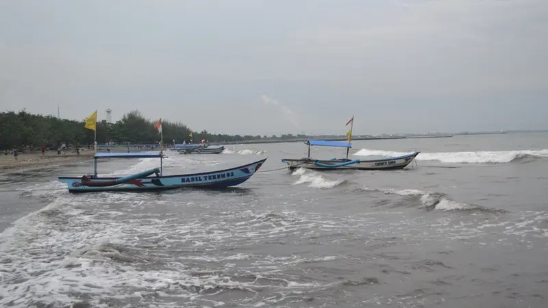 BMKG Imbau Waspada Cuaca dan Gelombang Laut