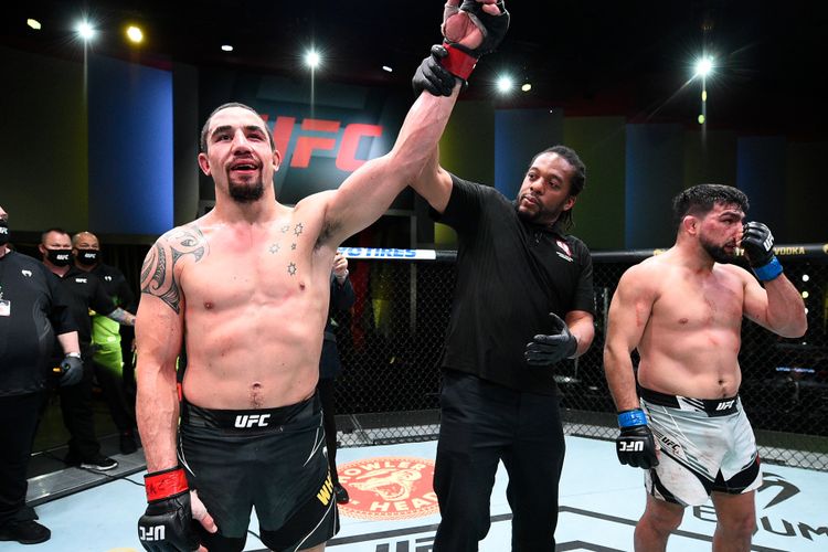 Robert Whittaker Berencana Pindah ke Kelas Berat UFC setelah Satu Laga Lagi di Kelas Menengah