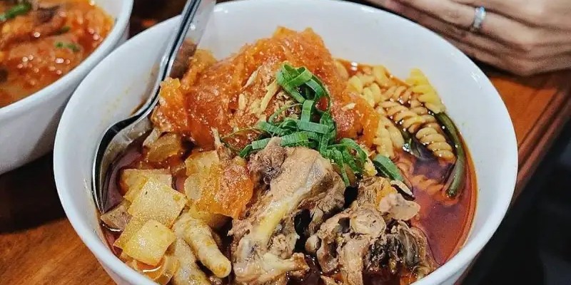 Rekomendasi Warung Seblak Populer Bandung Favorit Food Vlogger Wisata Kuliner