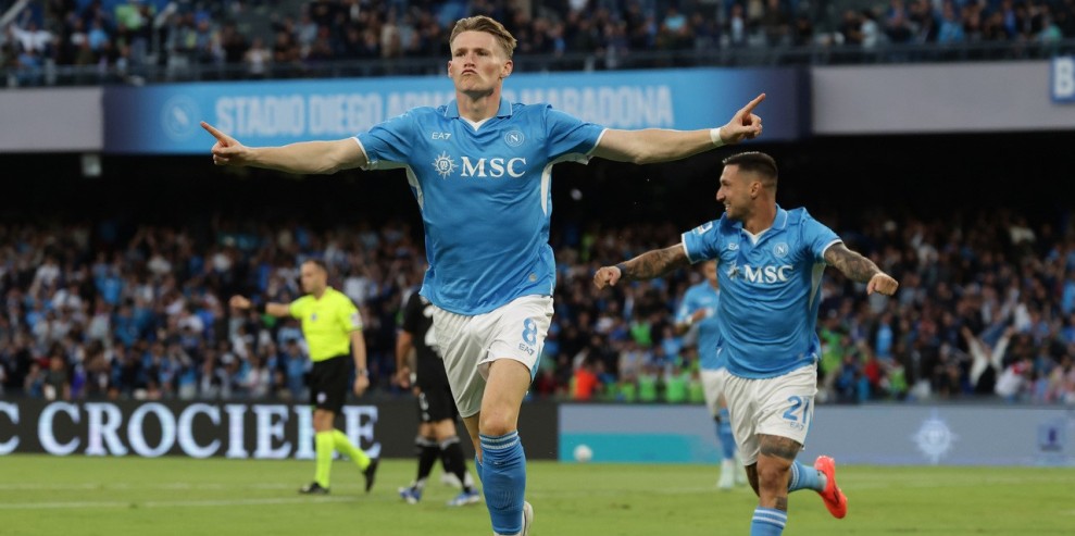 Scott McTominay Cetak Dua Gol, Napoli Rebut Puncak Klasemen Serie A