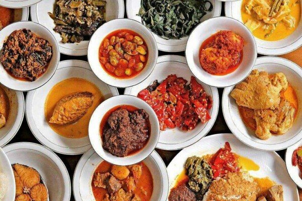 9 Tempat Makan Favorit Dekat Stasiun Pauh Lima Padang yang Wajib Dicoba Penumpang dan Wisatawan Kuliner