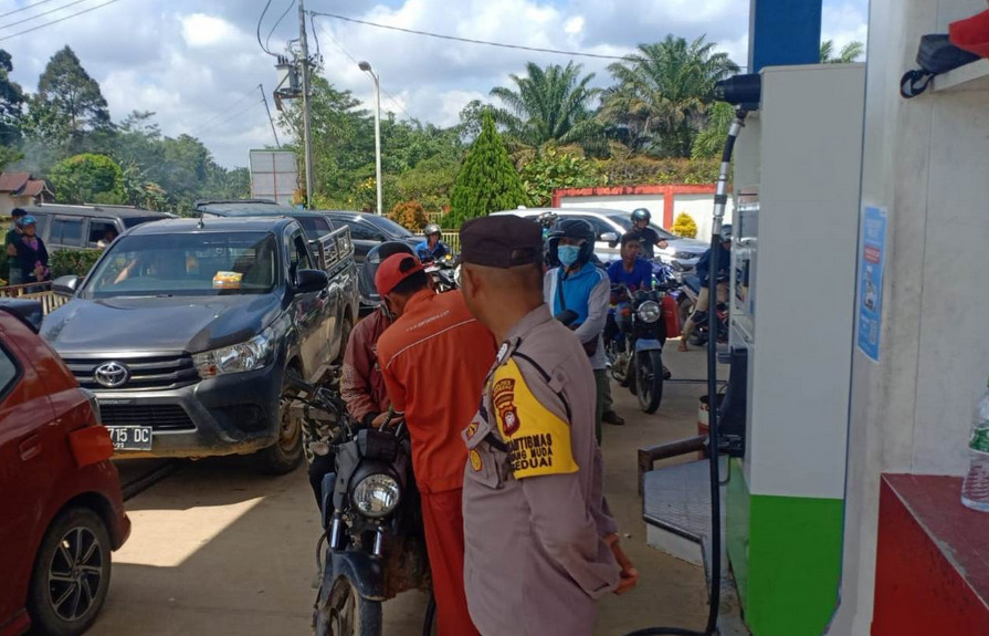 Polsek Beduai Intensif Awasi Distribusi BBM Bersubsidi di SPBU Timaga, Pastikan Penyaluran Tepat Sasaran