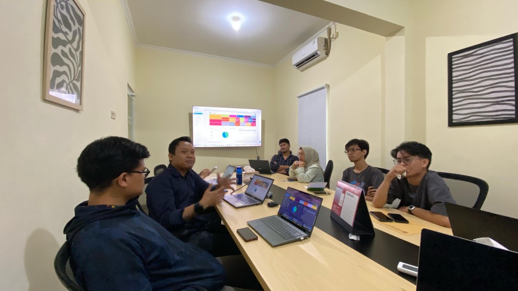 TU Media Selenggarakan Workshop Media Monitoring Bersama Kurasi