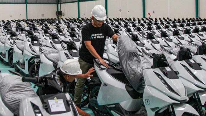 Transformasi Logistik Nasional Lewat Armada Motor Listrik Terintegrasi
