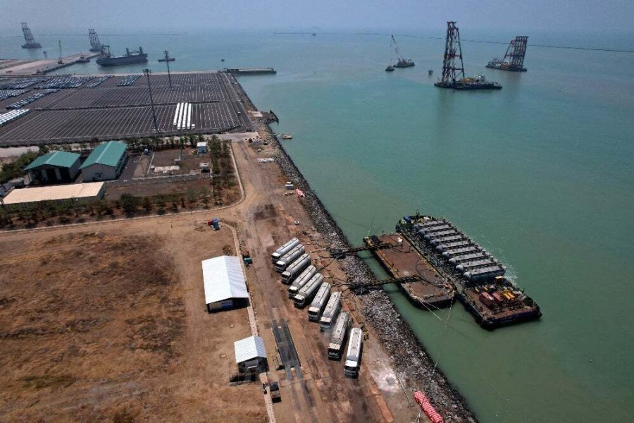 Hutama Karya Percepat Pembangunan Pelabuhan Transhipment Strategis di Gorontalo