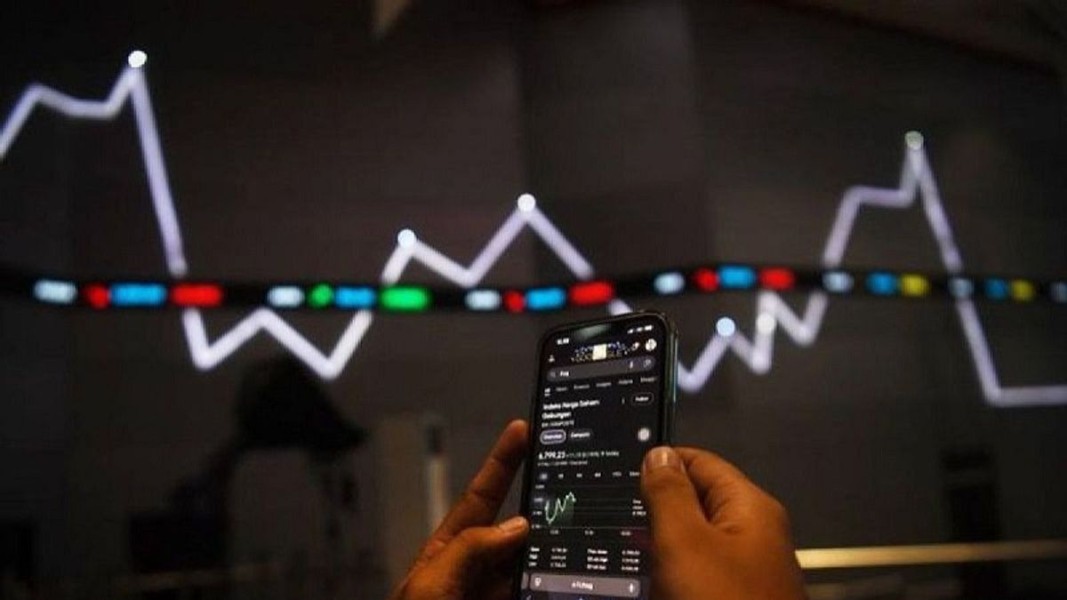 Perdagangan Saham di Bursa Efek Indonesia Dibekukan Sementara, Kembali Dibuka Setelah 30 Menit