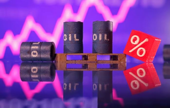 Harga Minyak Dunia Menguat Seiring Dampak Sanksi dan Optimisme Pasar