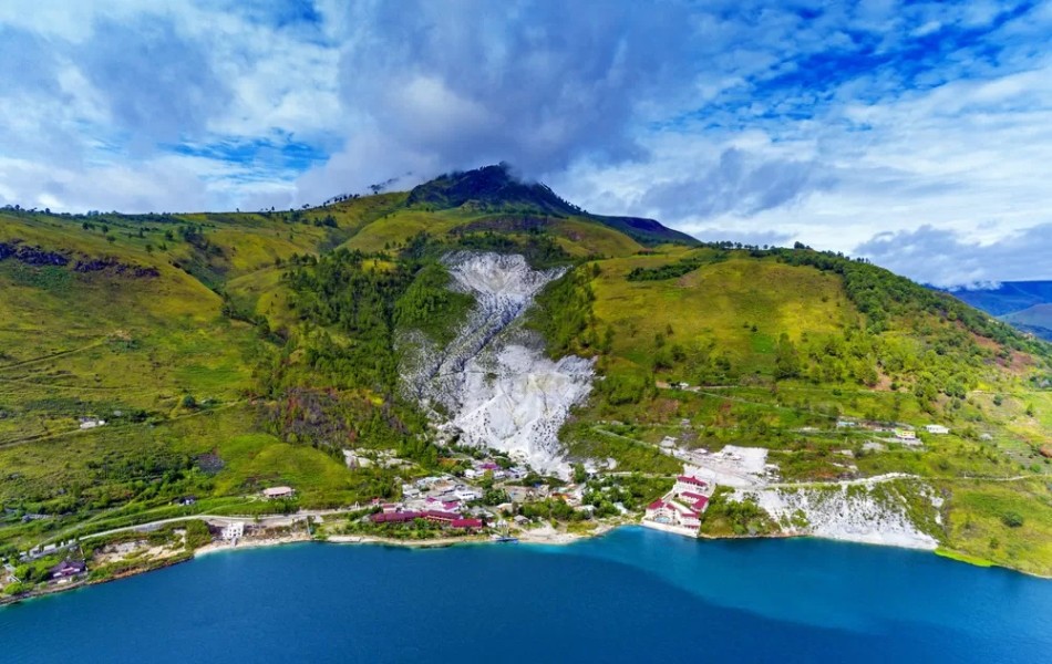 5 Pilihan Wisata di Danau Toba yang Wajib Dikunjungi