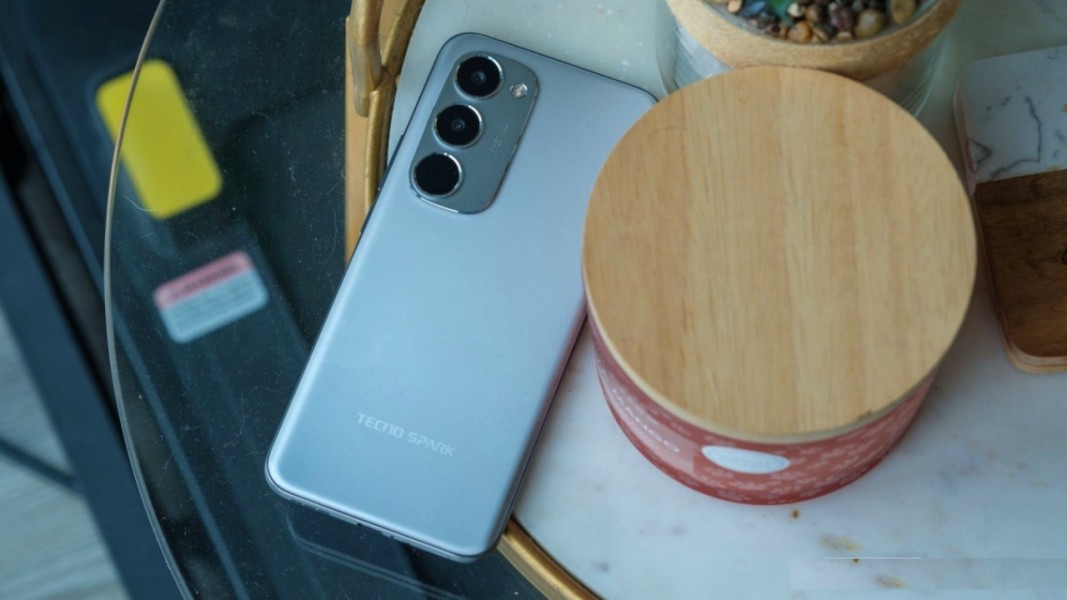 Nikmati Kemudahan Kredit Beli Tecno Spark 40 Pro Praktis