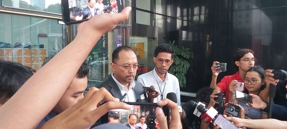 KPK Dalami Dugaan Strategi Penggelapan Pembelian LNG di Pertamina, Kesaksian Ungkap Aliran Bonus Ilegal