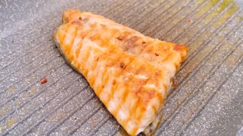 Salmon Panggang Lemon Butter dengan Cita Rasa Segar Menggoda