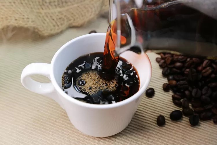Dampak Negatif Yang Bisa Muncul Jika Minum Kopi Hitam Terlalu Banyak