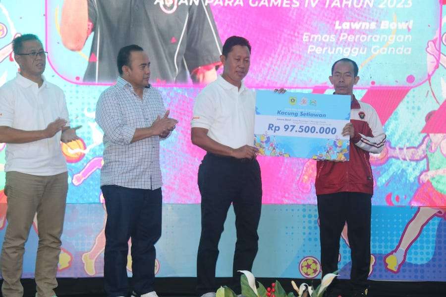 Pemkab Bogor Beri Bonus kepada 158 Insan Olahraga Berprestasi di PON dan Peparnas 2024