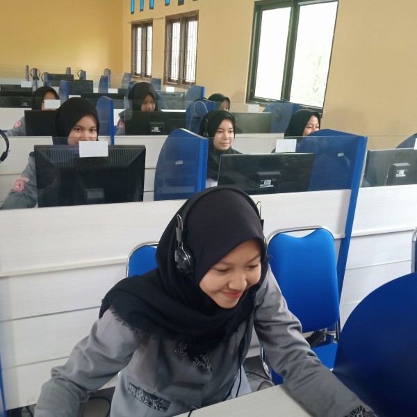 5 Profesi Strategis Lulusan SMK Konsentrasi Keahlian Perbankan dan Keuangan Mikro