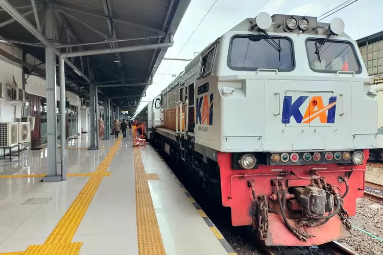 KAI Siapkan 3,4 Juta Tiket Kereta Api Jarak Jauh untuk Libur Lebaran 2025