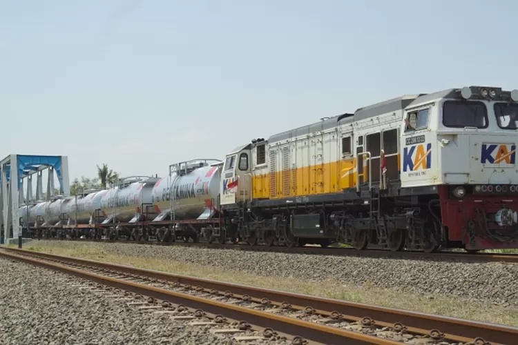 KAI Gunakan BBM Subsidi Dukung Layanan KA dan Logistik