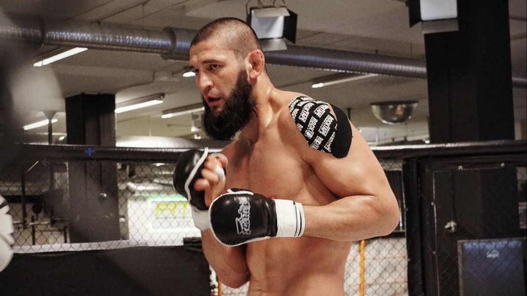 Khamzat Chimaev Tekad Raih Gelar UFC Tiga Kelas
