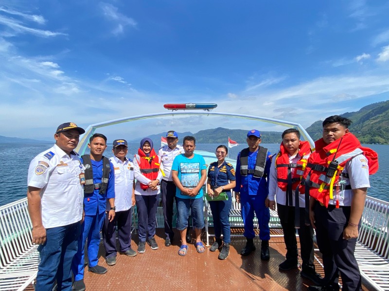 Pelayanan Prima KSOPP Danau Toba untuk Penyandang Disabilitas di Pelabuhan Tigaras