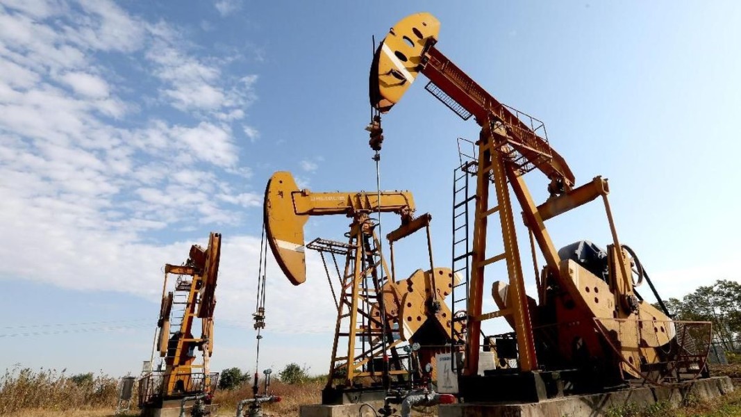 Permintaan Global Mengangkat Harga Minyak Dunia
