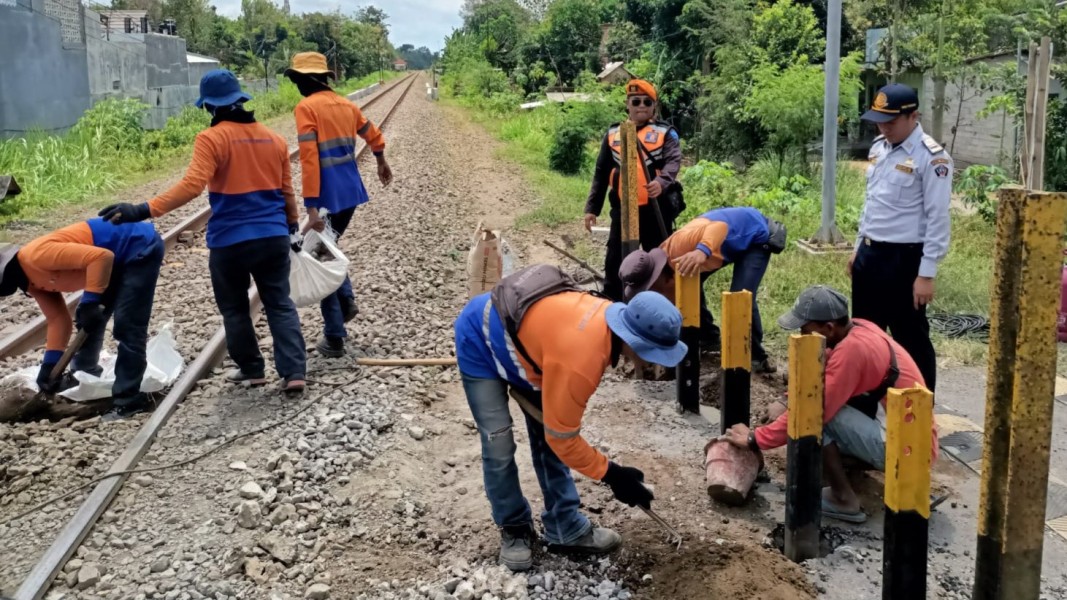 KAI Daop 7 Madiun Optimalkan Jalur, Kecepatan Kereta Naik Maksimal