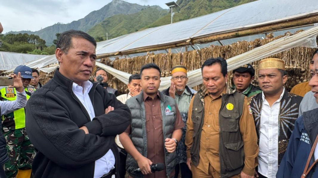 Mentan Tegaskan NTB Jadi Pusat Pengembangan Bawang Putih dan Jagung Nasional