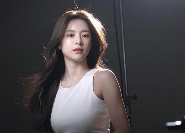 Sorotan Publik Pada Go Yoon Jung Rumor Oplas Hidung Hingga Gaya Hidup Sehat