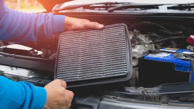 Waspada Radiator Kendaraan  Bocor, Ini Cara Cegah Mesin Mobil Overheating Parah