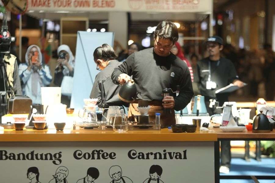 Strategi Spasial dan Transformasi Sosial Budaya Ngopi di Bandung