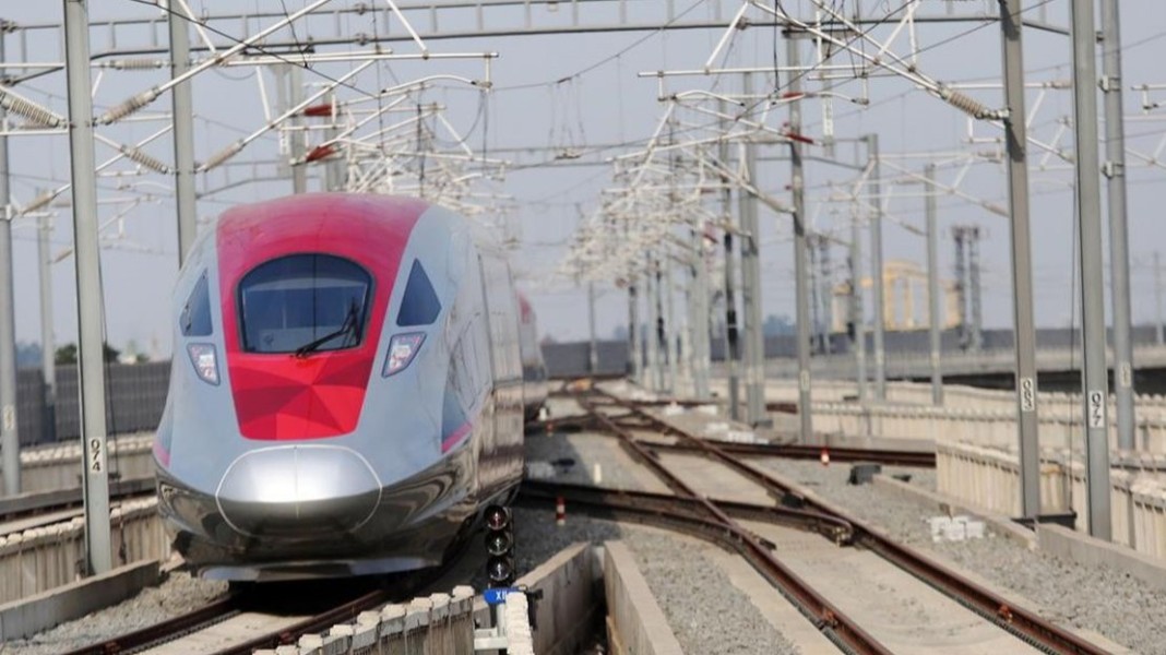 Pemerintah Tekankan Kemandirian Industri Kereta Cepat sebagai Prioritas Nasional