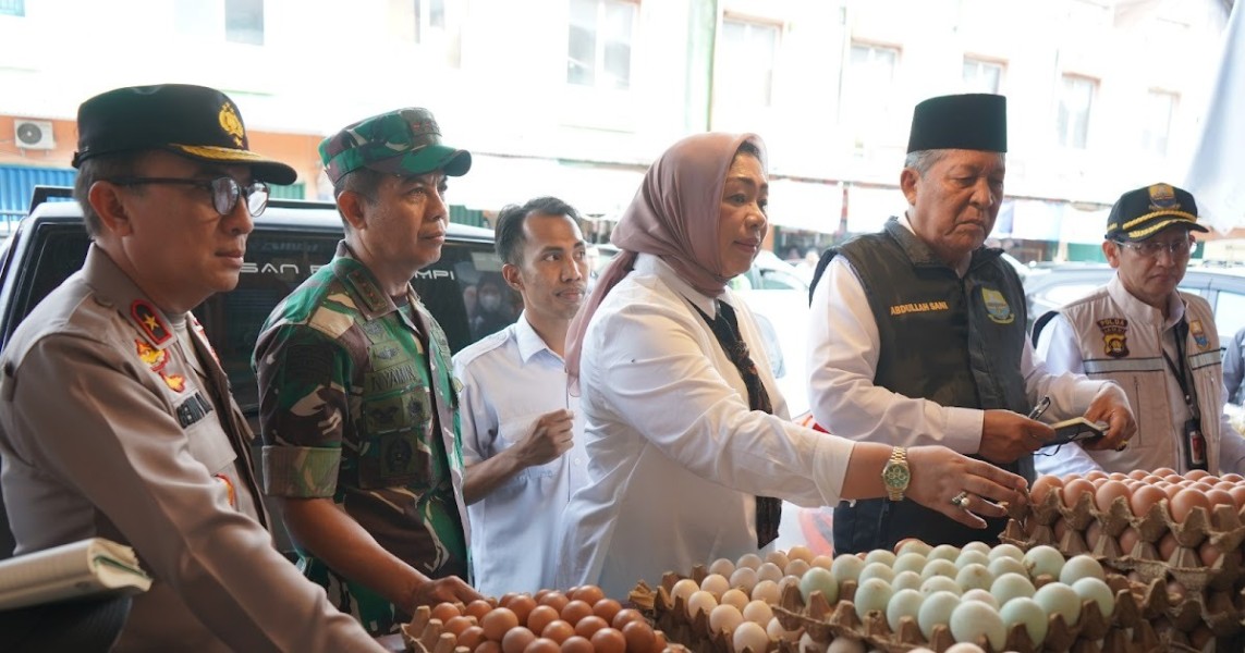 Sinergi Wakapolda Dan Wagub Jambi Pantau Stabilitas Harga Sembako Di Pasar Angso Duo Jelang Ramadan