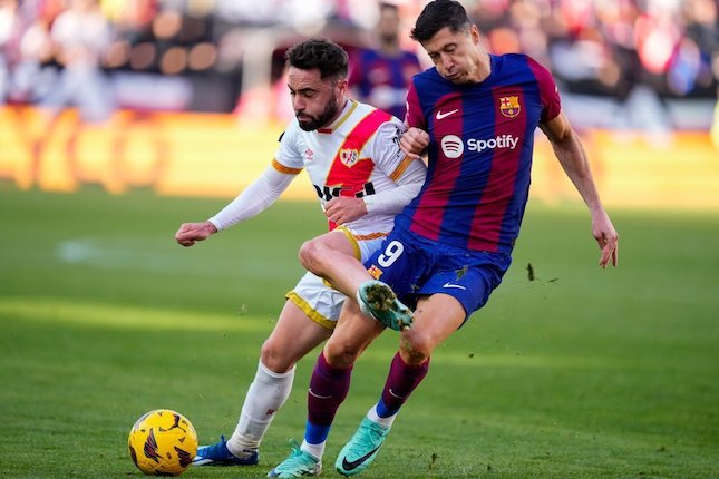 FC Barcelona vs Rayo Vallecano: Menantang Kedigdayaan untuk Menempati Posisi Puncak La Liga