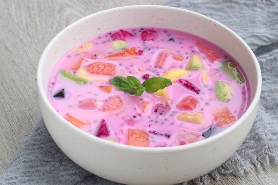 Deretan Es Buah Segar Takjil Paling Favorit Yang Dicari Saat Berbuka