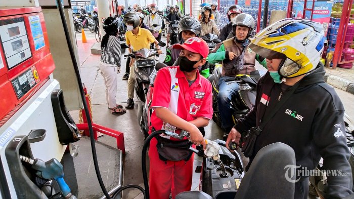 Harga BBM Melonjak: Pertalite Pertamina Tertahan di Harga Lama, Bagaimana Kebijakan Terbaru Memengaruhi Pasar?