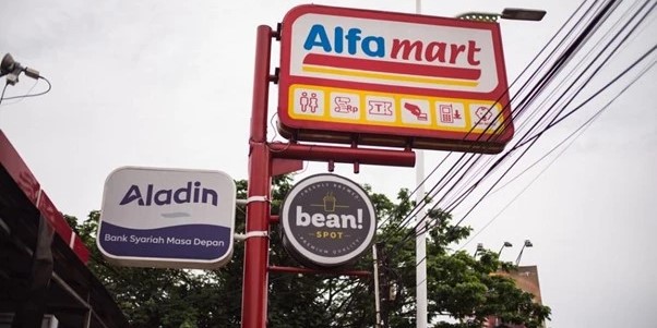 Kolaborasi Bank Aladin dan Alfamart Perkuat Inklusi Keuangan Syariah