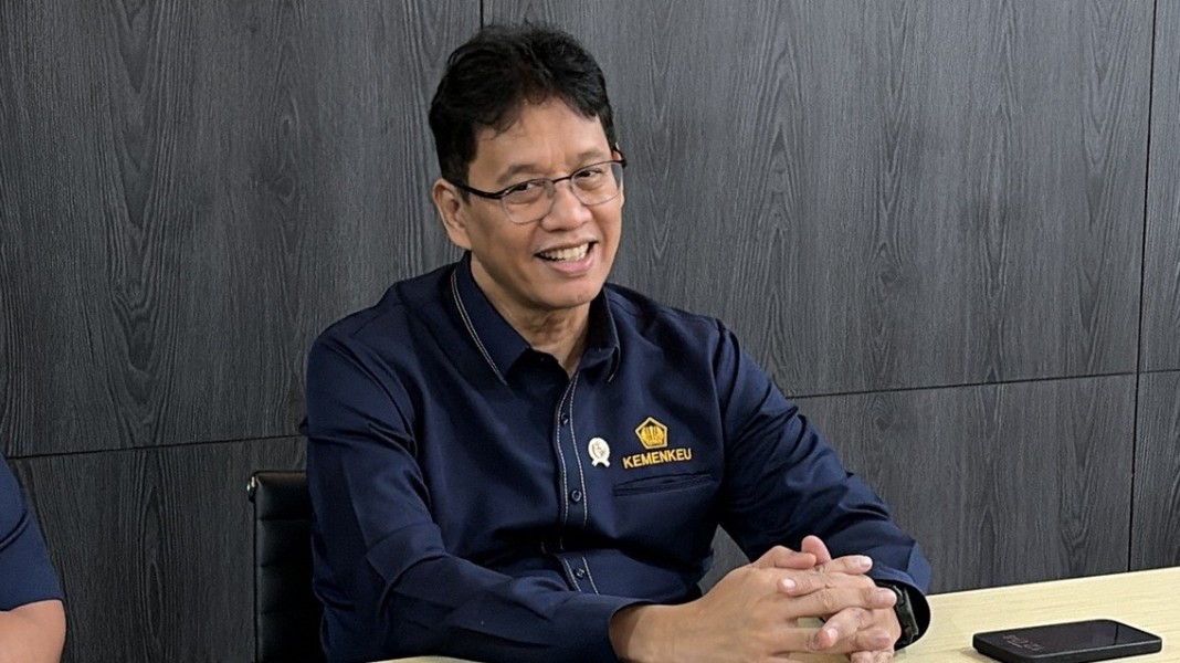 Purbaya Kaji Pajak Tambahan Produk China Demi Lindungi Pedagang Lokal Indonesia