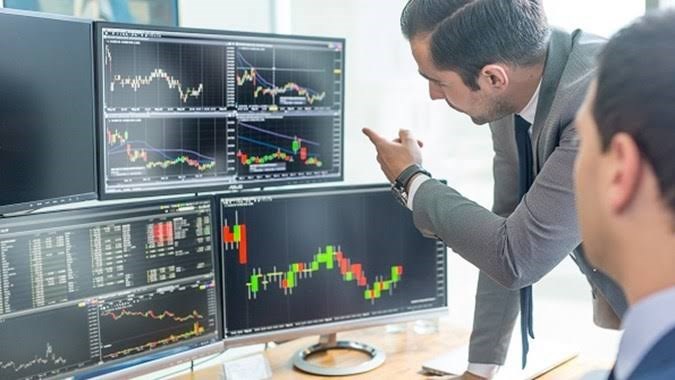 Bursa Efek Indonesia: Tinjauan dan Implikasi