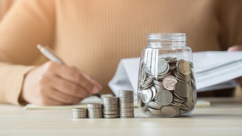 Strategi Finansial Cerdas bagi Generasi Sandwich