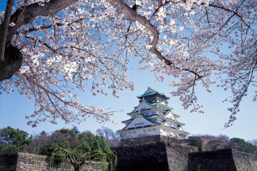 Osaka Castle, Ikon Bersejarah yang Jadi Magnet Wisatawan di Jepang