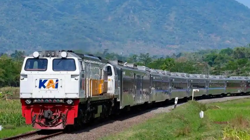 PT KAI Siapkan Ribuan Tiket Kereta Tambahan Demi Lancarnya Mudik Lebaran 1447 Hijriah