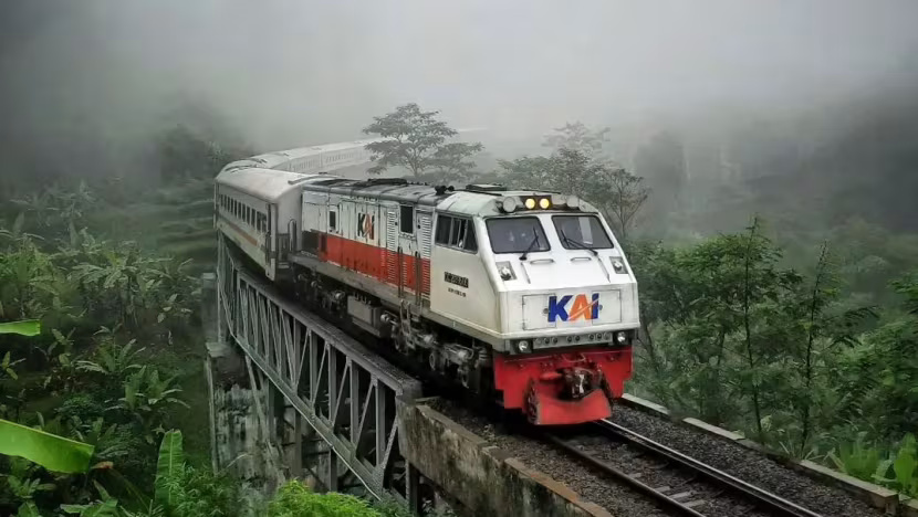 Kereta Api Indonesia Makin Tangguh Lewat Produksi Gerbong Anak Bangsa