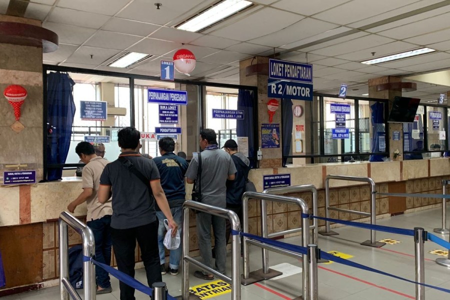 Tunggakan Pajak Kendaraan Wajib Diurus di Samsat Induk