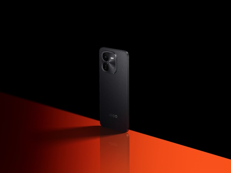 iQOO Z9x Hadir, Smartphone Murah dengan Performa Gahar
