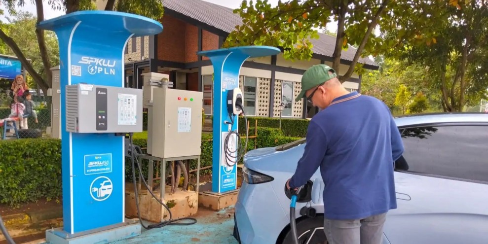 Distribusi SPKLU Luas, Mobil Listrik Makin Nyaman dan Mudah Digunakan